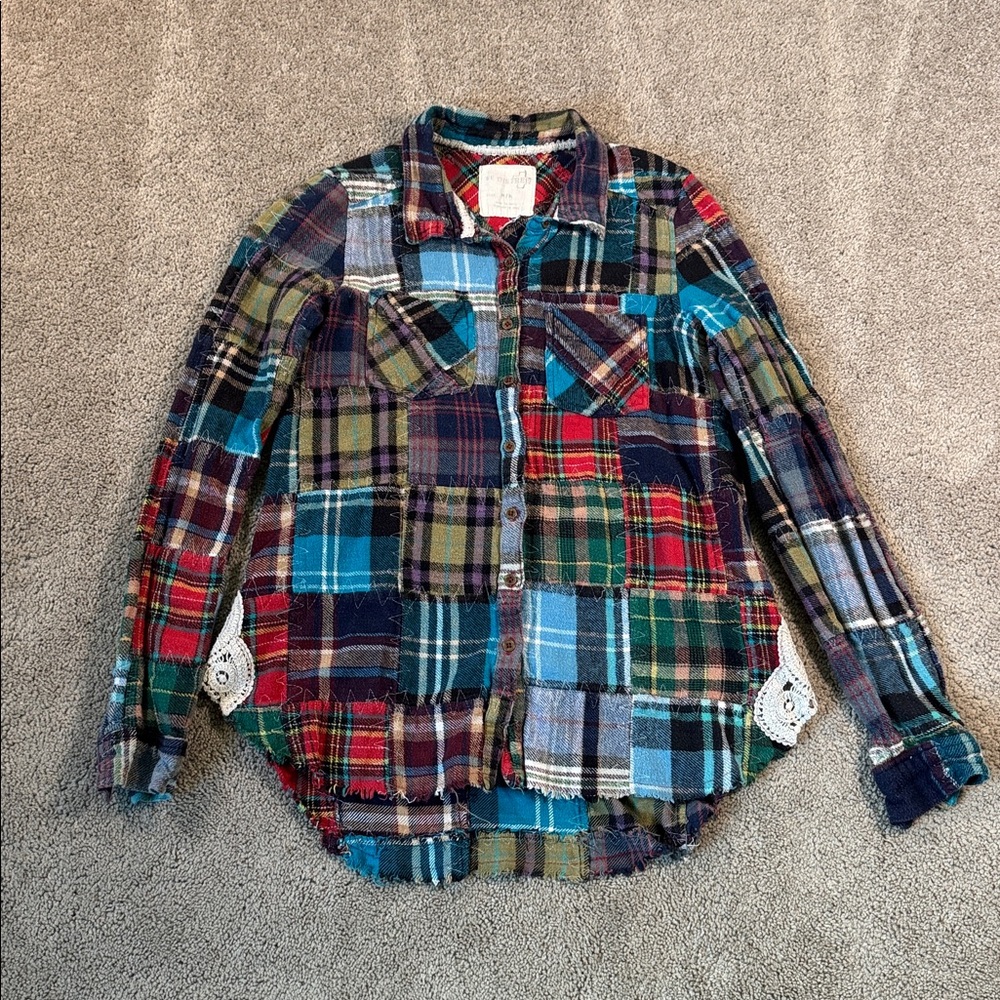 We the Free Lost in Plaid Flannel Shirt Size Med - Picture 3 of 6